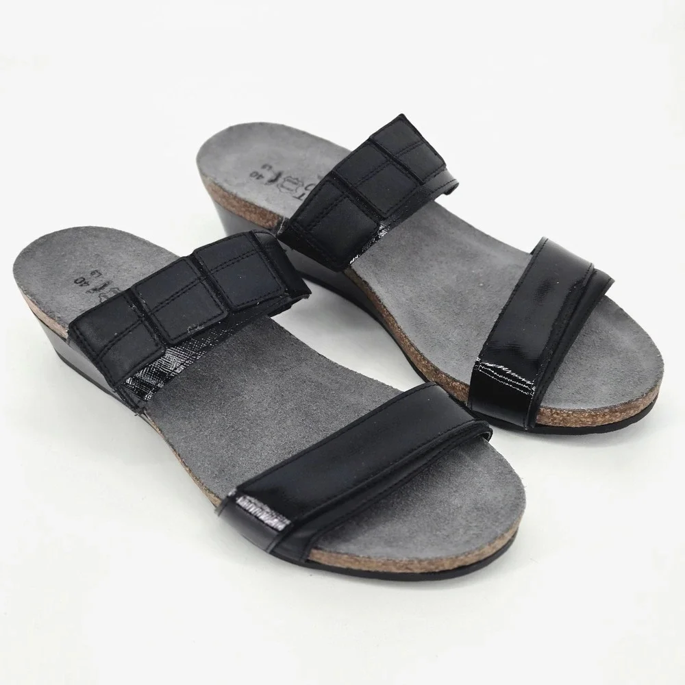 Naot Royalty Black Patent Leather Wedge Slide Sandals Comfort Gorpcore NWOT 9 40